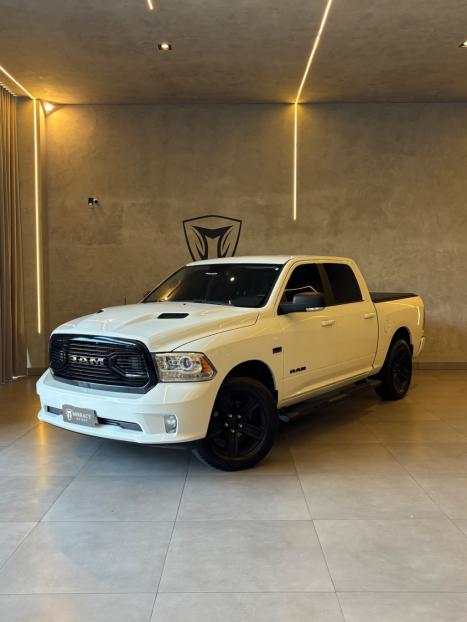 RAM Classic 5.7 V8 32V 4P HEMI LARAMIE AUTOM�TICO, Foto 1