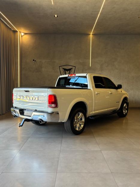 RAM Classic 5.7 V8 32V 4P HEMI LARAMIE AUTOM�TICO, Foto 5
