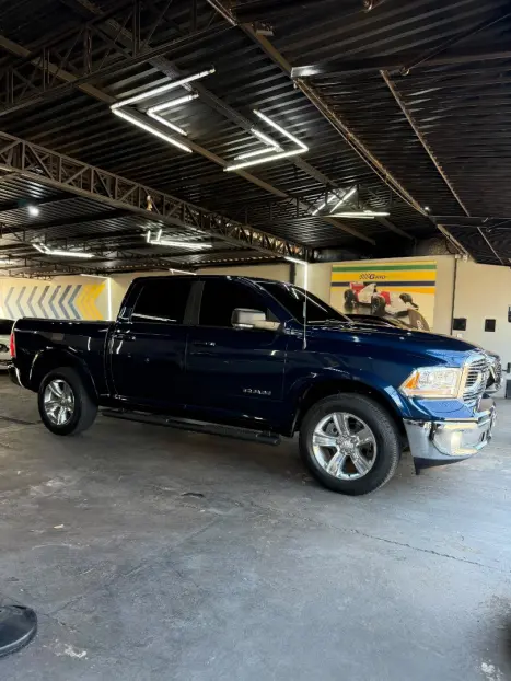 RAM Classic 5.7 V8 32V 4P HEMI LARAMIE AUTOMÁTICO, Foto 5