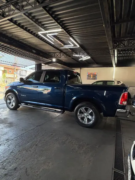 RAM Classic 5.7 V8 32V 4P HEMI LARAMIE AUTOMÁTICO, Foto 6