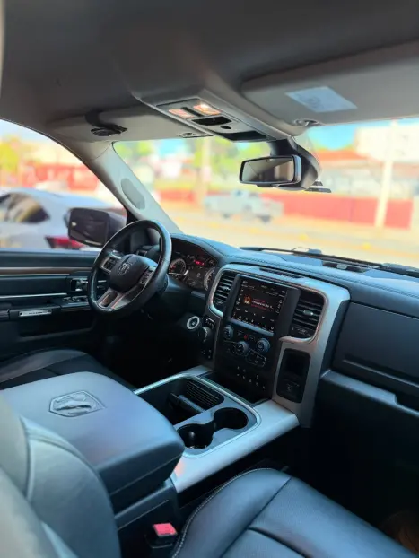 RAM Classic 5.7 V8 32V 4P HEMI LARAMIE AUTOMÁTICO, Foto 15