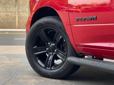 RAM Classic 5.7 V8 32V 4P R/T 4X4 AUTOMÁTICO, Foto 7