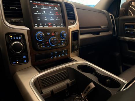 RAM Classic 5.7 V8 32V 4P HEMI LARAMIE AUTOMÁTICO, Foto 8