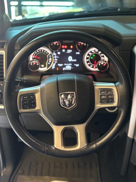 RAM Classic 5.7 V8 32V 4P HEMI LARAMIE AUTOMÁTICO, Foto 8