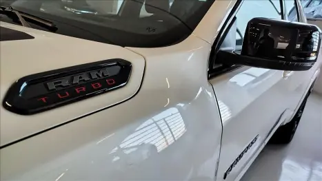 RAM Rampage 2.0 4P HURRICANE 4 TURBO R/T 4X4 AUTOMÁTICO, Foto 12 RAM Rampage 2.0 4P HURRICANE 4 TURBO R/T 4X4 AUTOMÁTICO, Foto 12
