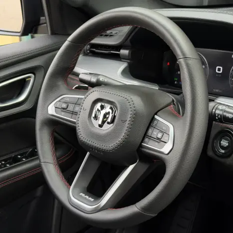RAM Rampage 2.0 4P HURRICANE 4 TURBO R/T 4X4 AUTOM�TICO, Foto 10
