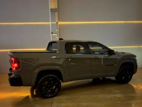 RAM Rampage 2.0 4P HURRICANE 4 TURBO R/T 4X4 AUTOM�TICO, Foto 2