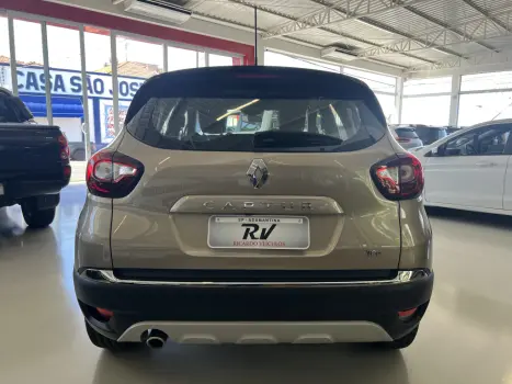 RENAULT Captur 1.3 16V 4P FLEX TCE INTENSE TURBO X-TRONIC AUTOMTICO CVT, Foto 4