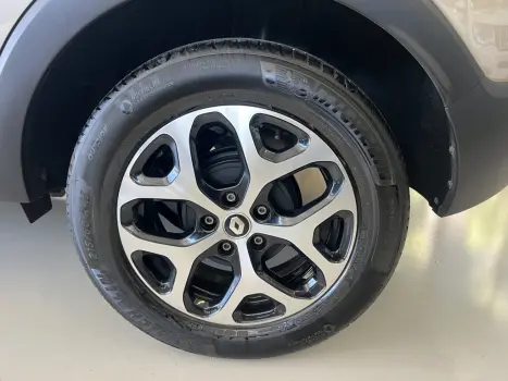 RENAULT Captur 1.3 16V 4P FLEX TCE INTENSE TURBO X-TRONIC AUTOMTICO CVT, Foto 5