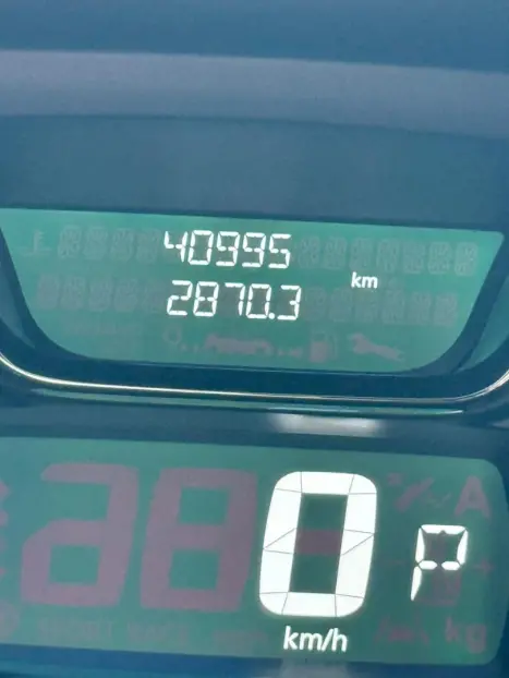 RENAULT Captur 1.3 16V 4P FLEX TCE INTENSE TURBO X-TRONIC AUTOM�TICO CVT, Foto 18