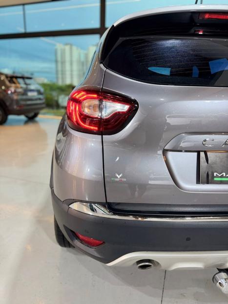 RENAULT Captur 1.3 16V 4P FLEX TCE INTENSE TURBO X-TRONIC AUTOM�TICO CVT, Foto 8