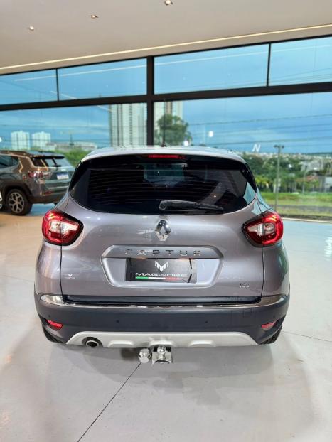 RENAULT Captur 1.3 16V 4P FLEX TCE INTENSE TURBO X-TRONIC AUTOM�TICO CVT, Foto 10