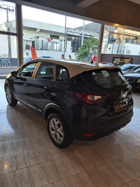 RENAULT Captur 1.6 16V 4P FLEX SCE LIFE X-TRONIC CVT, Foto 6 RENAULT Captur 1.6 16V 4P FLEX SCE LIFE X-TRONIC CVT, Foto 6