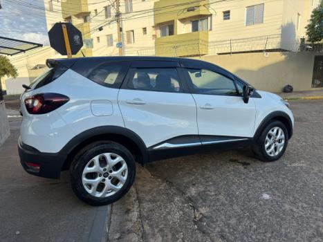 RENAULT Captur 1.6 16V 4P FLEX SCE LIFE X-TRONIC CVT, Foto 3 RENAULT Captur 1.6 16V 4P FLEX SCE LIFE X-TRONIC CVT, Foto 3