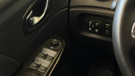 RENAULT Captur 1.6 16V 4P FLEX SCE INTENSE X-TRONIC CVT, Foto 10