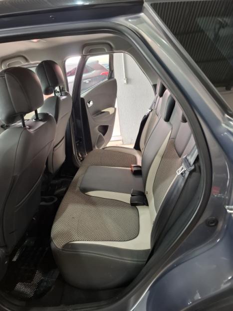 RENAULT Captur 1.6 16V 4P FLEX SCE INTENSE X-TRONIC CVT, Foto 19
