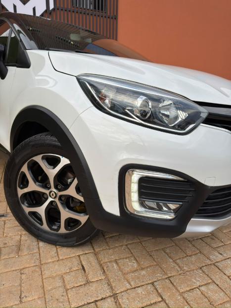 RENAULT Captur 1.6 16V 4P FLEX SCE INTENSE X-TRONIC CVT, Foto 3
