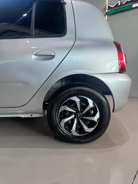 RENAULT Clio Hatch 1.0 16V 4P HI-POWER EXPRESSION, Foto 6