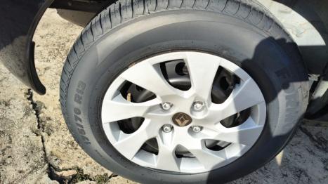 RENAULT Clio Hatch 1.0 16V 4P FLEX EXPRESSION, Foto 4