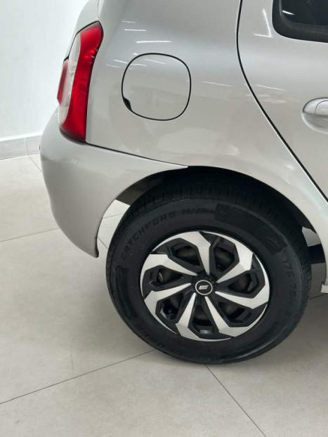 RENAULT Clio Hatch 1.0 16V 4P FLEX EXPRESSION, Foto 6