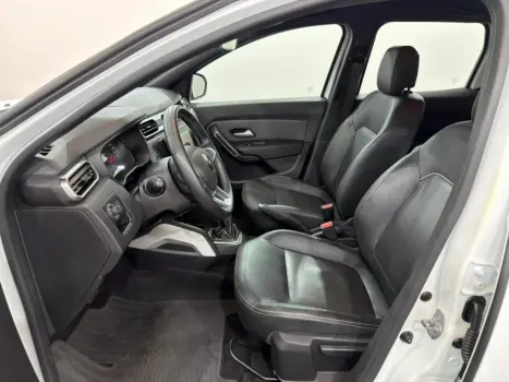 RENAULT Duster 1.3 16V 4P ICONIC TURBO TCe AUTOM�TICO CVT, Foto 9