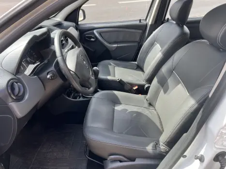 RENAULT Duster 1.6 16V 4P FLEX DYNAMIQUE, Foto 3