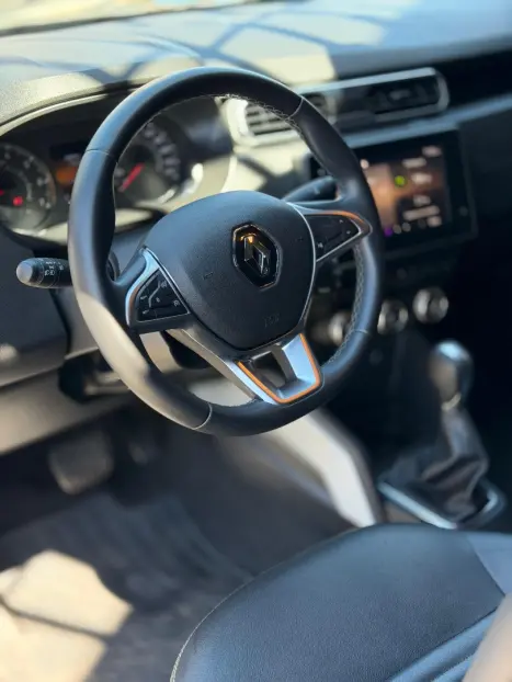 RENAULT Duster 1.6 16V 4P FLEX SCE ICONIC X-TRONIC AUTOM�TICO, Foto 13