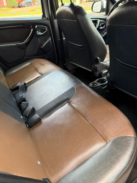 RENAULT Duster 2.0 16V 4P FLEX DYNAMIQUE AUTOM�TICO, Foto 8