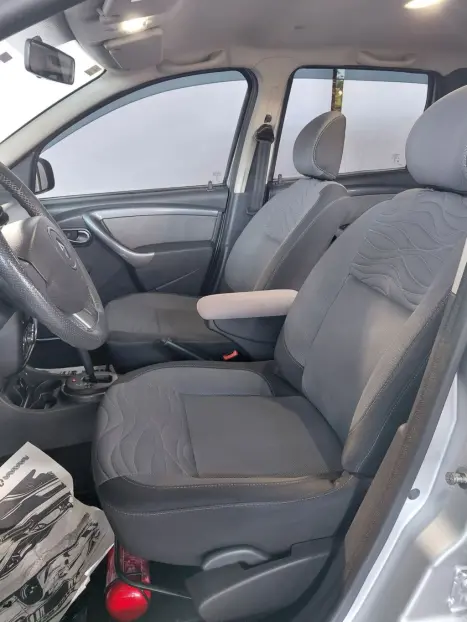 RENAULT Duster 2.0 16V 4P FLEX DYNAMIQUE AUTOM�TICO, Foto 7