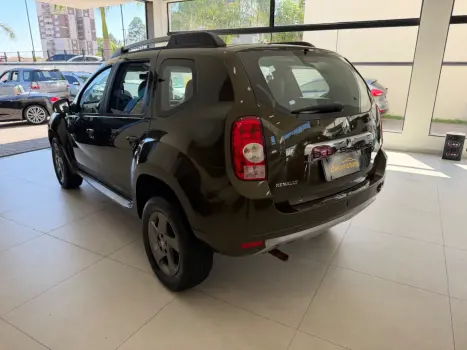 RENAULT Duster 2.0 16V 4P FLEX TECH ROAD AUTOM�TICO, Foto 6
