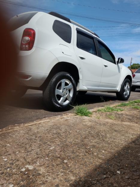 RENAULT Duster 2.0 16V 4P FLEX DYNAMIQUE AUTOM�TICO, Foto 2