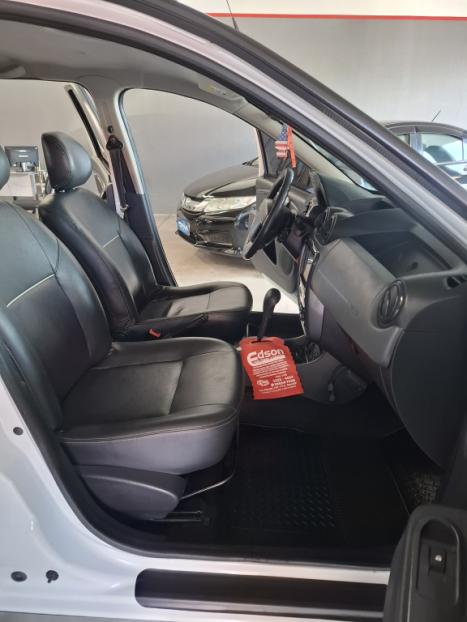 RENAULT Duster 2.0 16V 4P FLEX TECH ROAD AUTOM�TICO, Foto 15