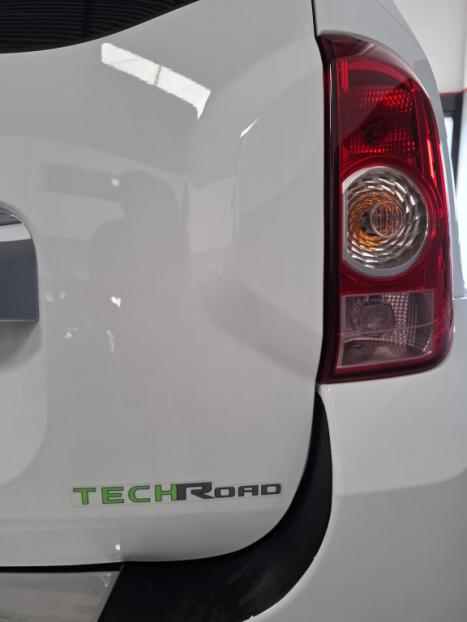 RENAULT Duster 2.0 16V 4P FLEX TECH ROAD AUTOM�TICO, Foto 9
