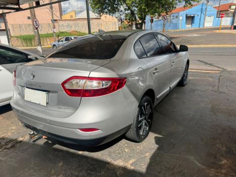 RENAULT Fluence 2.0 16V 4P FLEX DYNAMIQUE AUTOM�TICO, Foto 4
