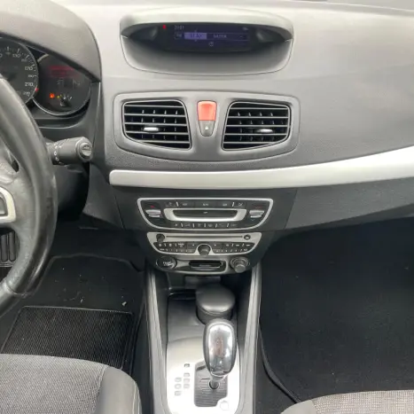 RENAULT Fluence 2.0 16V 4P FLEX DYNAMIQUE AUTOM�TICO, Foto 10