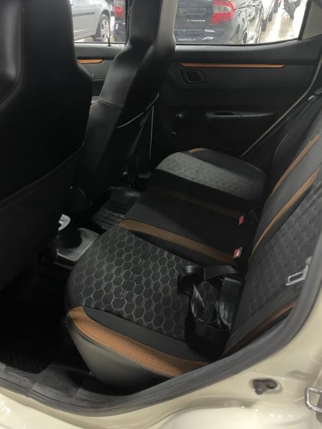 RENAULT Kwid 1.0 12V 4P SCE FLEX OUTSIDER, Foto 3 RENAULT Kwid 1.0 12V 4P SCE FLEX OUTSIDER, Foto 3