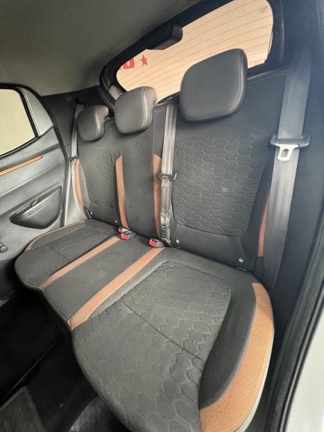 RENAULT Kwid 1.0 12V 4P SCE FLEX OUTSIDER, Foto 5