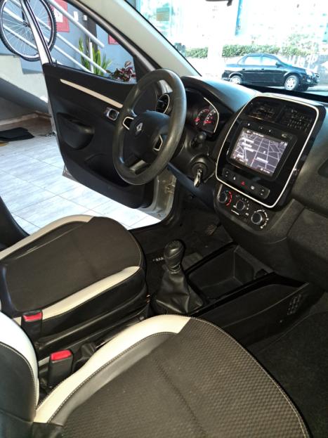 RENAULT Kwid 1.0 12V 4P SCE FLEX INTENSE, Foto 4