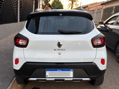 RENAULT Kwid 1.0 12V 4P SCE FLEX OUTSIDER, Foto 2