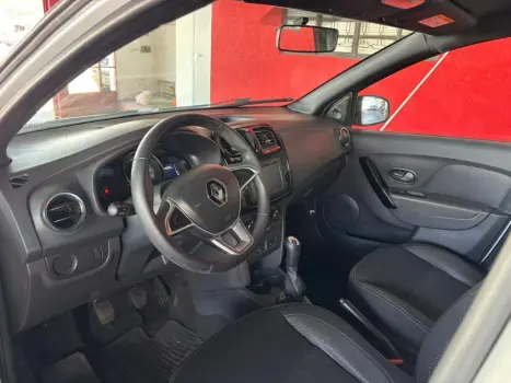 RENAULT Logan 1.0 12V 4P FLEX SCE ZEN, Foto 8