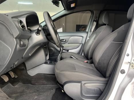 RENAULT Logan 1.0 12V 4P FLEX SCE ZEN, Foto 5