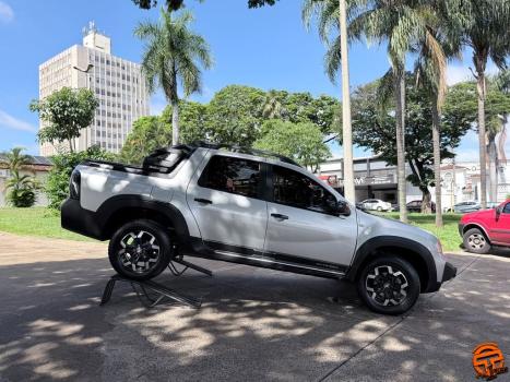 RENAULT Oroch 1.3 16V 4P OUTSIDER TURBO TCe AUTOM�TICO CVT, Foto 3