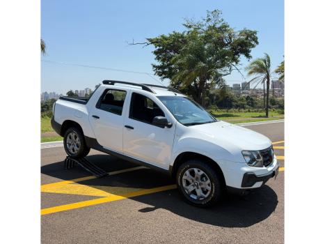 RENAULT Oroch 1.6 16V 4P FLEX INTENSE, Foto 4
