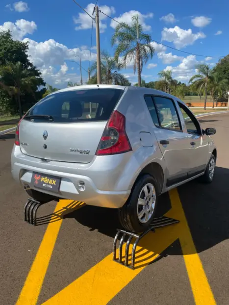 RENAULT Sandero 1.0 12V 4P FLEX SCE EXPRESSION, Foto 4 RENAULT Sandero 1.0 12V 4P FLEX SCE EXPRESSION, Foto 4