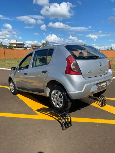 RENAULT Sandero 1.0 12V 4P FLEX SCE EXPRESSION, Foto 6 RENAULT Sandero 1.0 12V 4P FLEX SCE EXPRESSION, Foto 6