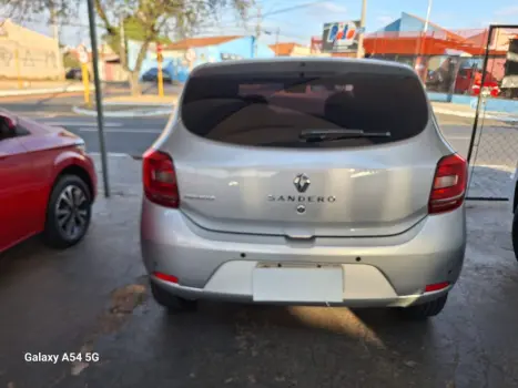 RENAULT Sandero 1.0 16V 4P FLEX EXPRESSION, Foto 6 RENAULT Sandero 1.0 16V 4P FLEX EXPRESSION, Foto 6