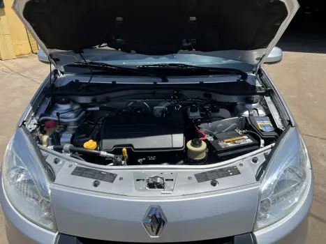 RENAULT Sandero 1.0 16V 4P FLEX EXPRESSION, Foto 6