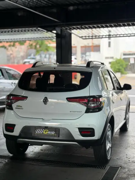 RENAULT Sandero 1.6 16V 4P FLEX SCE STEPWAY ZEN, Foto 6