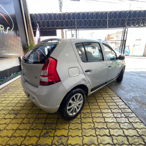 RENAULT Sandero 1.6 4P FLEX EXPRESSION, Foto 6 RENAULT Sandero 1.6 4P FLEX EXPRESSION, Foto 6
