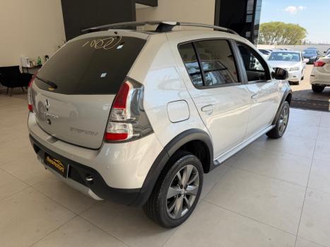 RENAULT Sandero 1.6 16V 4P FLEX SCE STEPWAY INTENSE X-TRONIC AUTOM�TICO CVT, Foto 5
